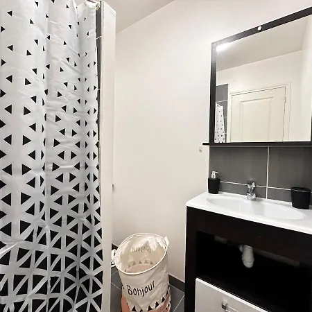 Lägenhet La Detente De Robinson T2 Agreable Proche Centre Reims